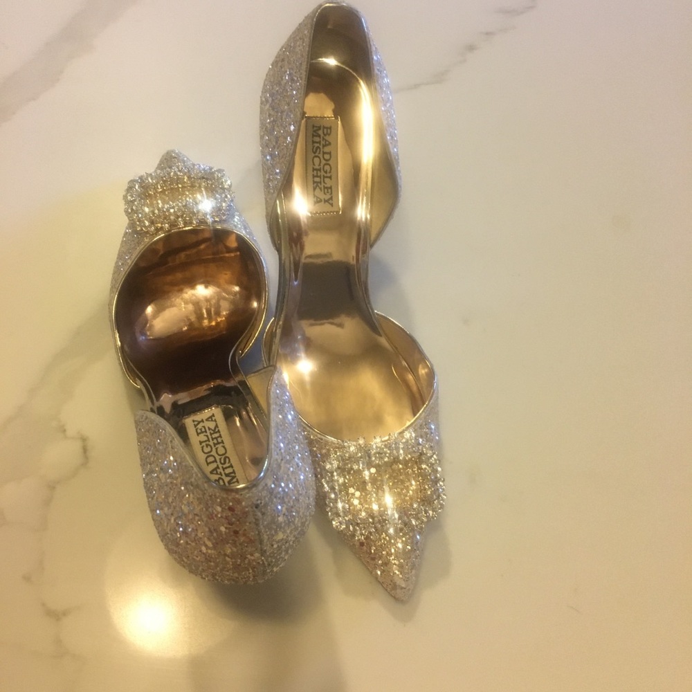 Badgley Mischka Silver Glitter Pointed Toe D'Orsay Heels - Picture 10 of 14